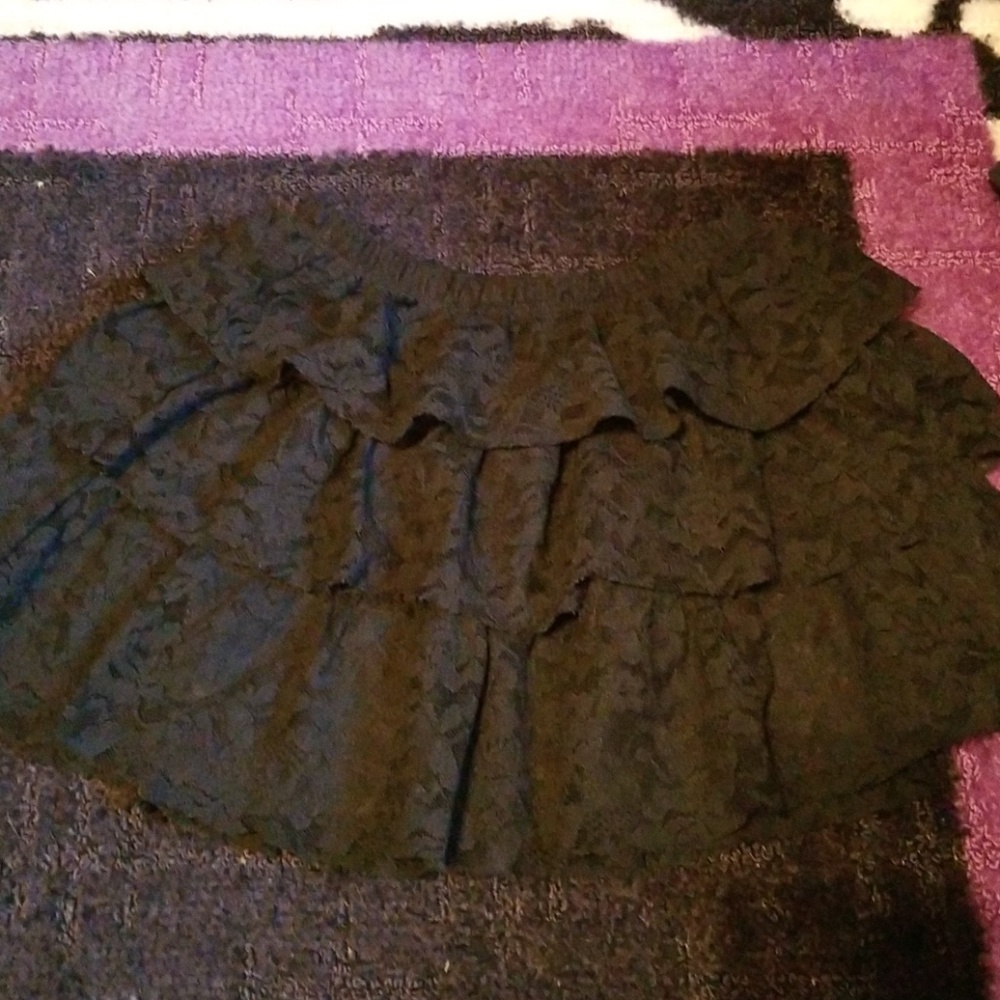 Girls 5t lace skirt